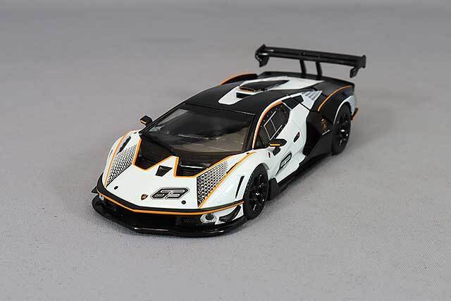 HUNG HING TOYS 1/64 ランボルギーニ エッセンサ SCV12 ビアンコ