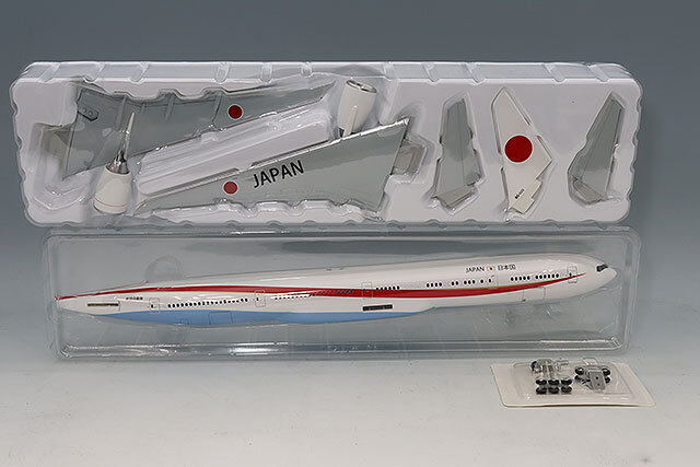 KB WINGS 1/200 ボーイング 777-300ER 政府専用機 1号機 ランディング