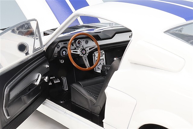 KKスケール 1/12 フォード マスタング シェルビー GT500 1967 ホワイト