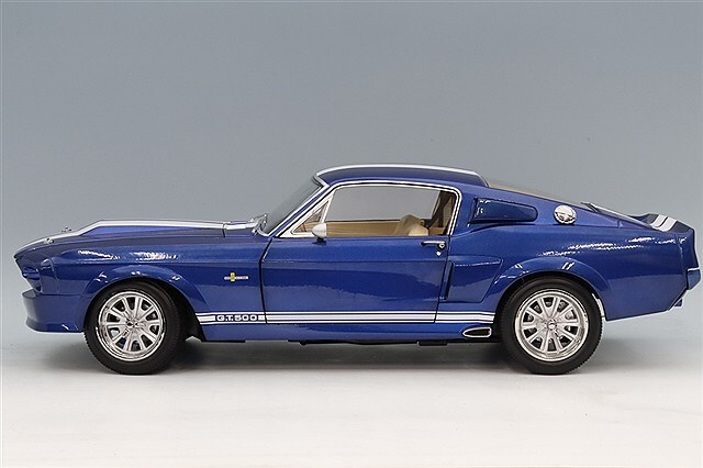 フォード MUSTANG GT メタリックブルー フォード マスタング 2022年モデルにステルスエディションを設定