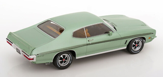 1965　ポンティアック　GTO　ジョリー　グリーン　ジャイアント　1/18絶版 1/18 Sunstar 1965 Pontiac GTO (Green) Diecast Car Model