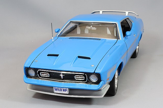 アメリカンマッスル 1/18 1972 フォード マスタング マッハ1 グラバー  