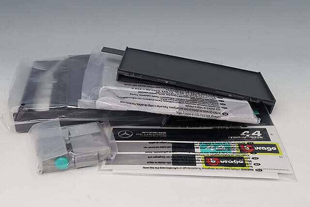 ブラゴ 1/43 メルセデス AMG ペトロナス F1チーム PIT PASS セット