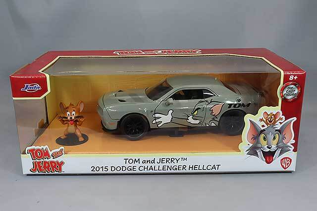 トムとジェリー 2015 ダッジ チャレンジャー ヘルキャット