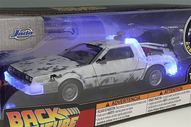 デロリアン 『バックトゥザフューチャー』 ギミック付き デロリアン 『バックトゥザフューチャー』 ギミック付き 年間累計販売