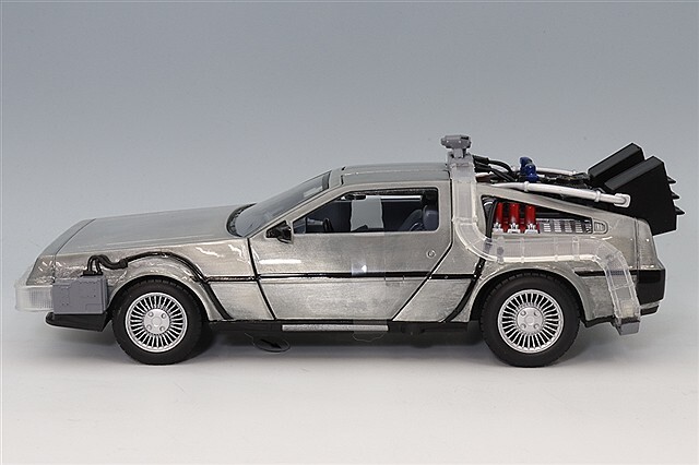 JADA 1/24 バック・トゥ・ザ・フューチャー タイムマシーン