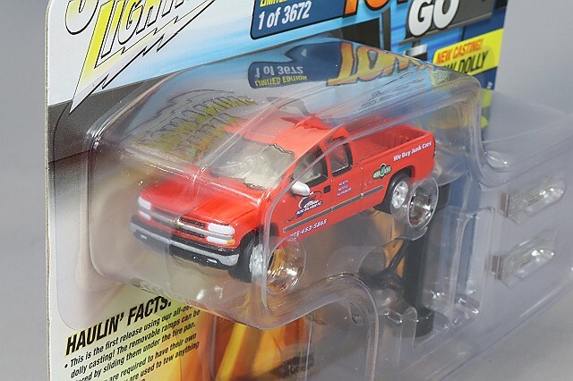 ジョニーライトニング 1/64 2002 シボレー シルバラード EX キャブ