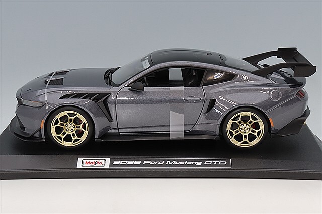 マイスト 1/18 フォード マスタング GTD 2025 メタリックグレー