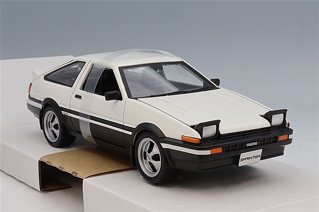 マイスト 1/24 トヨタ スプリンター トレノ (AE86) ホワイト/ブラック