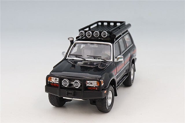 GCD 1/64 トヨタ ランドクルーザー LC80 レトロフィット Ver. 左ハンドル