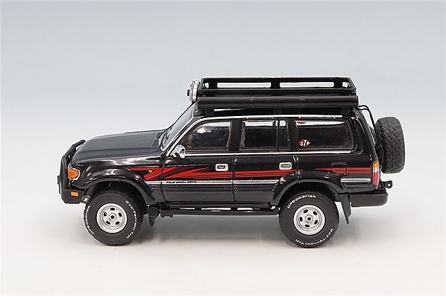 GCD 1/64 トヨタ ランドクルーザー LC80 レトロフィット Ver. 左ハンドル
