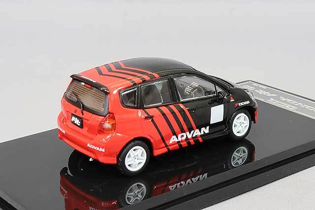 GCD 1/64 ホンダ フィット GD 右ハンドル ブラック/レッド