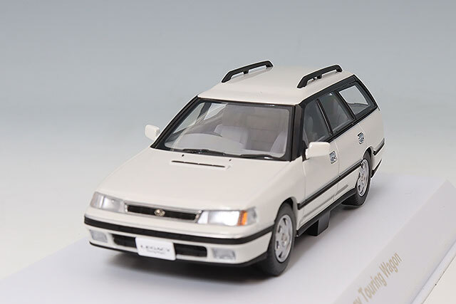 AUTOart 1/43 スバル レガシィ B4 ホワイト Amazon.co.jp: ミニカー 1/43 オートアート スバル レガシィ B4