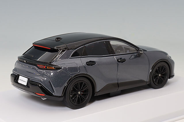 京商 1/43 トヨタ クラウン スポーツ RS グレー
