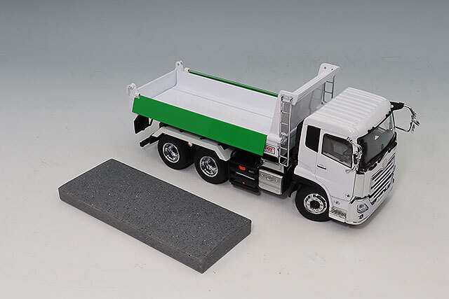 UDトラックス 　クオンダンプカー　1/43 yamada-denki_4750842019