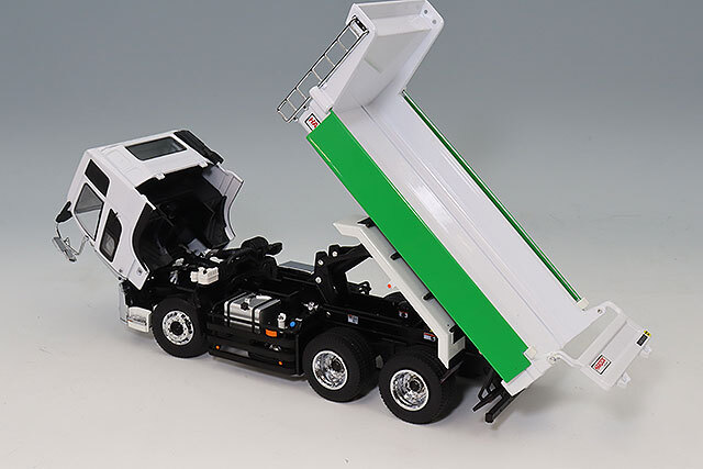 UDトラックス　クオンダンプトラック　1/43 71aI9JPywfL._UF350,350_QL50_.jpg