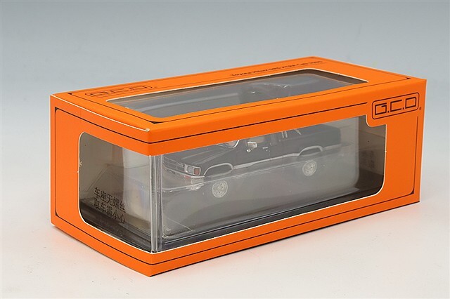 GCD 1/64 トヨタ ハイラックス SR5 エクストラキャブ 1985 左ハンドル