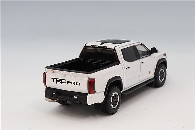 GCD 1/64 トヨタ タンドラ TRD プロ 左ハンドル ホワイト