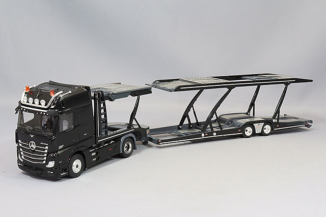GCD 1/64 メルセデスベンツアクトロス 2 左ハンドル ブラック