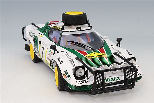 京商 1/18 ランチア ストラトス HF 