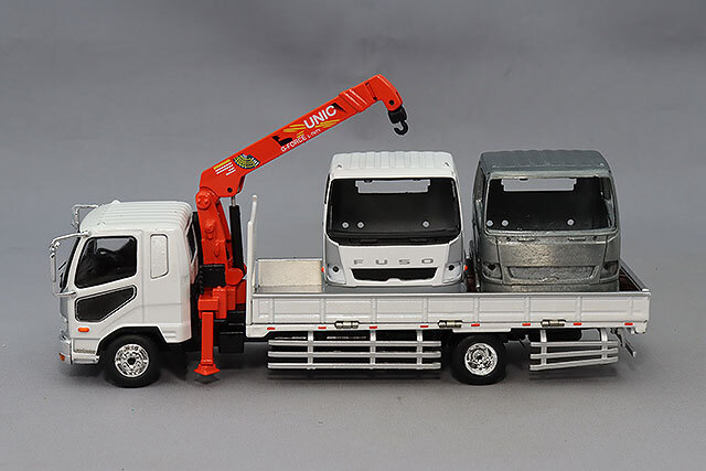 GCD 1/64 三菱 FUSO ファイター (1024) ホワイト クレーン