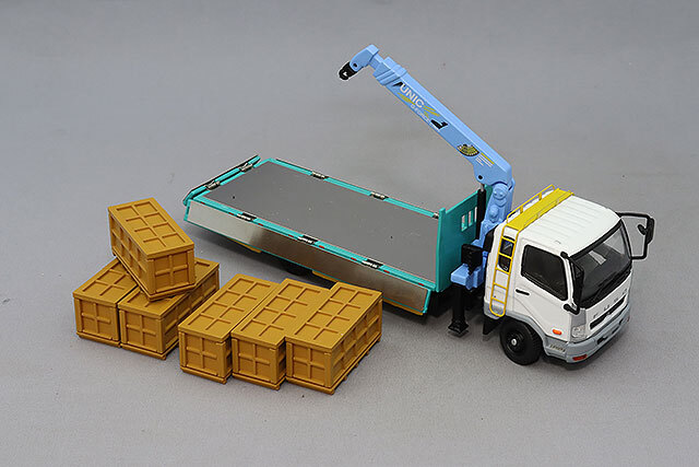 GCD 1/64 三菱 FUSO ファイター (1024) ホワイト/グリーン クレーン