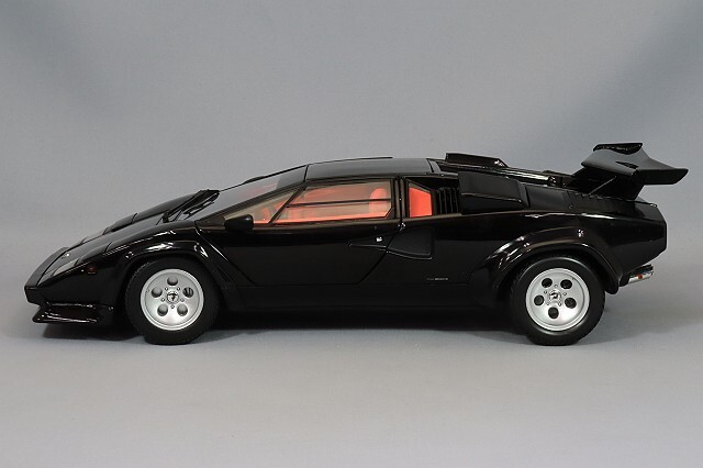 京商 1/18 ランボルギーニ カウンタック LP5000 QV ブラック 