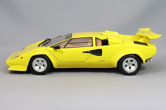 京商 1/18 ランボルギーニ カウンタック LP5000 QV イエロー 