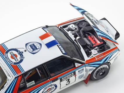 京商 1/18 ランチア デルタ HF インテグラーレ エヴォルツィオーネ