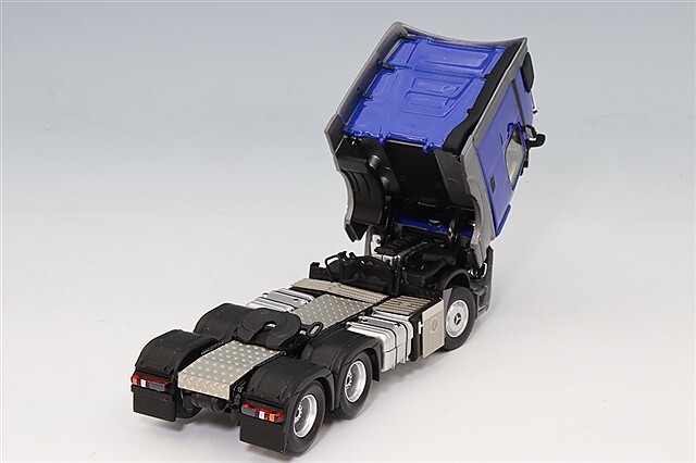 GCD 1/64 メルセデスベンツ アクトロス ギガスペース 6x2 セミ