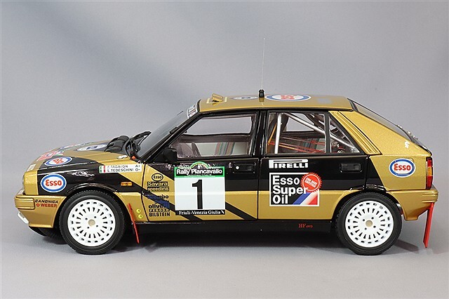 1/18 京商 ランチア デルタ HF 4WD Team totip 1987 KYOSHO ORIGINAL 1/18scale Lancia Delta HF 4WD Targa Florio 