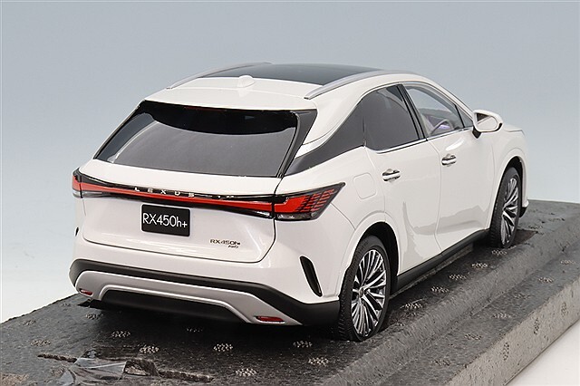 京商 1/18 レクサス RX 450h+ ソニッククオーツ