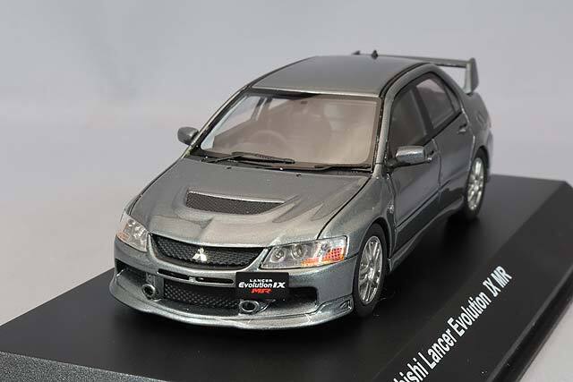 三菱 ランエボIX 考え抜か MRエンジンヘッドカバーキーホルダー
