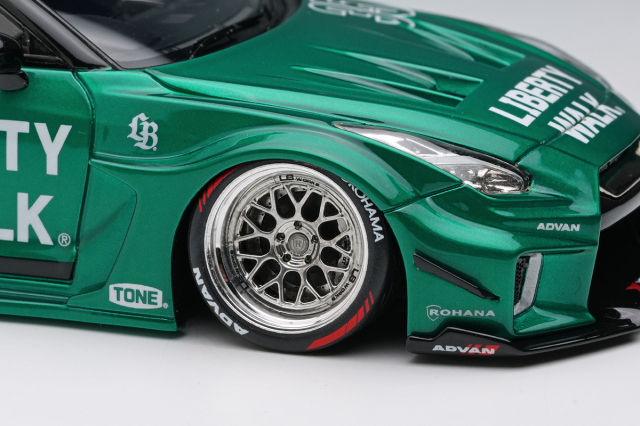 ☆予約品☆ アイドロン 1/43 LB-シルエットワークス GT 35GT-RR