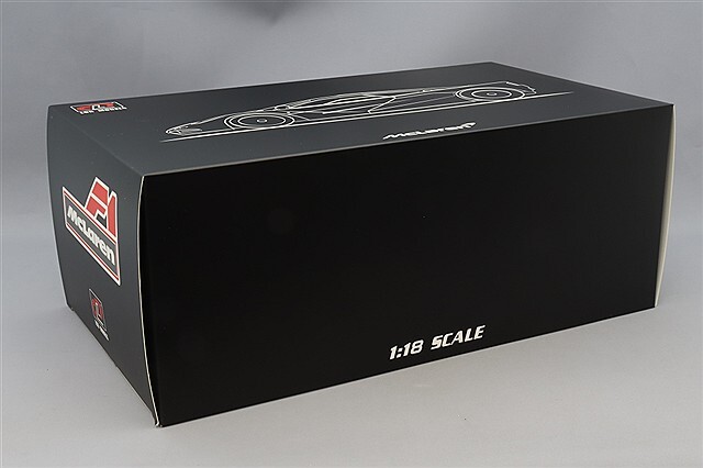 LCDモデル 1/18 マクラーレン F1 ブルー