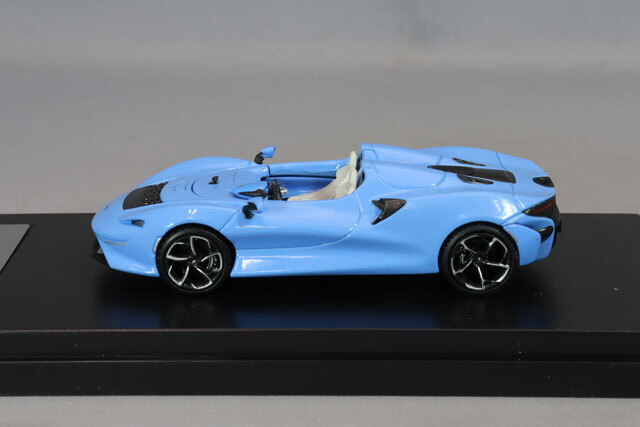 LCDモデル 1/64 マクラーレン エルバ ブルー