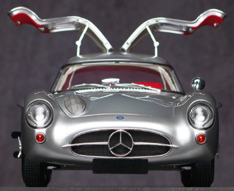 LEGRAND 1/8 メルセデスベンツ 300SLR ウーレンハウト クーペ 1955