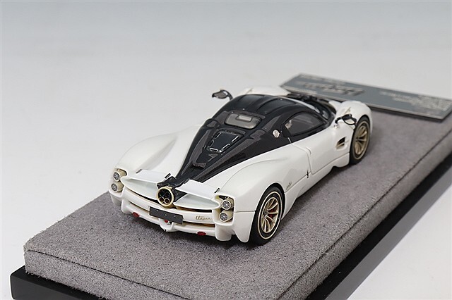 FIGART MODEL レジェンドシリーズ 1/64 パガーニ ウトピア ビアンコ