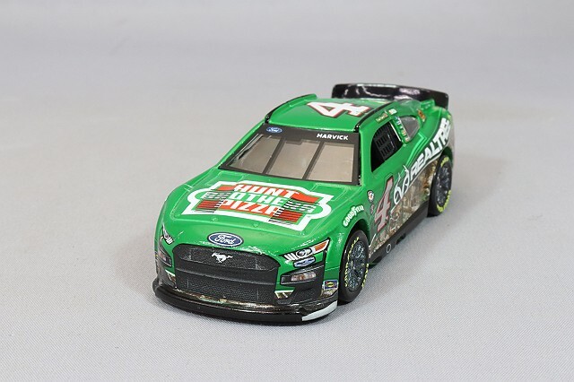 ライオネルレーシング 1/64 フォード マスタング 