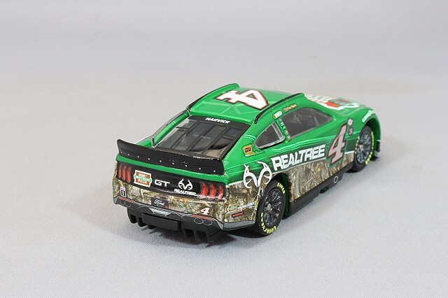 ライオネルレーシング 1/64 フォード マスタング 