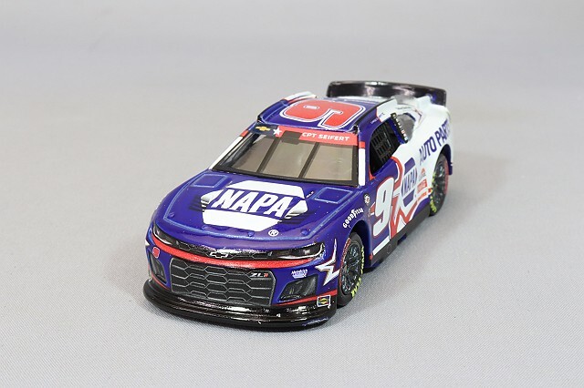 ライオネルレーシング 1/64 シボレー カマロ ZL1 