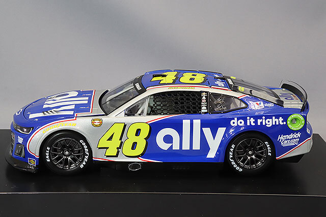 ライオネルレーシング 1/24 シボレー カマロ ZL1 ALLY DARLINGTON