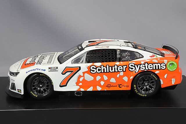 ライオネルレーシング 1/24 シボレー カマロ ZL1 