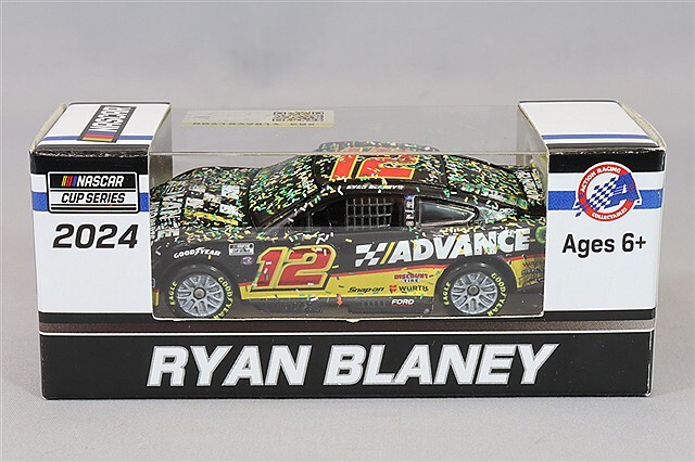 ライオネルレーシング 1/64 フォード マスタング ADVANCE AUTO PARTS