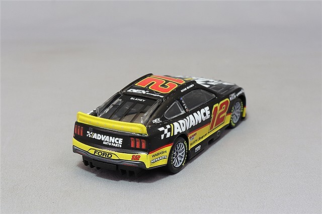 ライオネルレーシング 1/64 フォード マスタング 