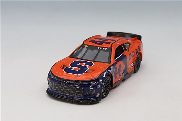 ライオネルレーシング 1/64 シボレー カマロ 