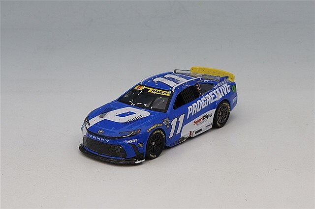 ライオネルレーシング 1/64 トヨタ カムリ XSE 