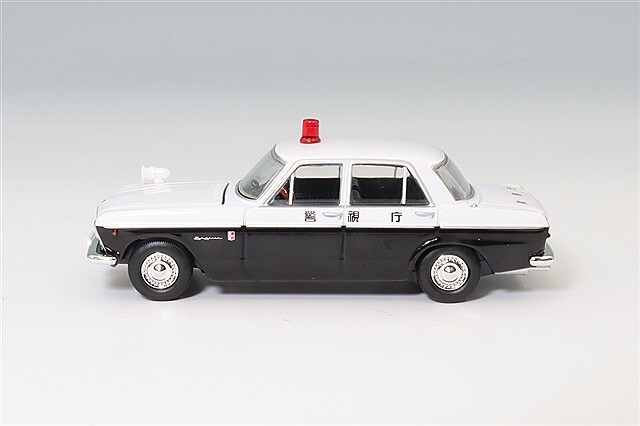 トミカリミテッドヴィンテージ 1/64 プリンス スカイライン 2000GT