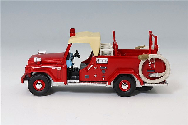 トミカリミテッドヴィンテージ 1/64 日産 パトロール ポンプ消防車