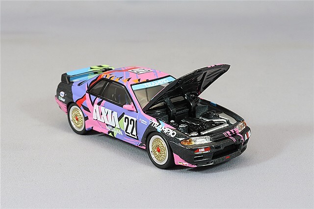 トミカリミテッドヴィンテージ NEO 1/64 アクシア スカイライン